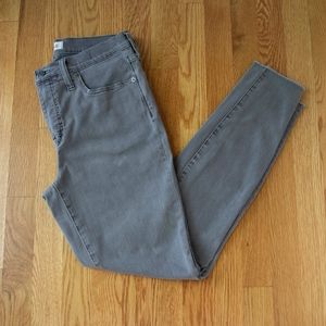 Madewell Skinny 9" High-Rise Fray Hem Ankle Jeans